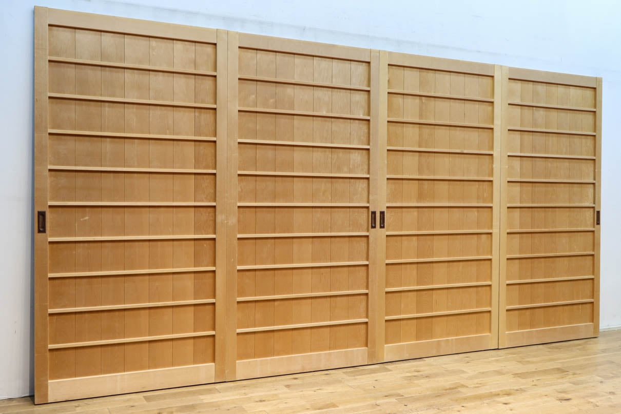 幅887ミリ　凛とした雰囲気の木地色の板戸　F8476　在庫2枚