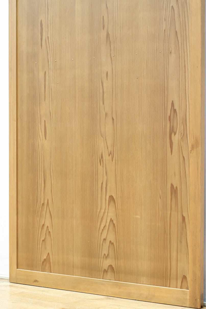 Itado F8477a