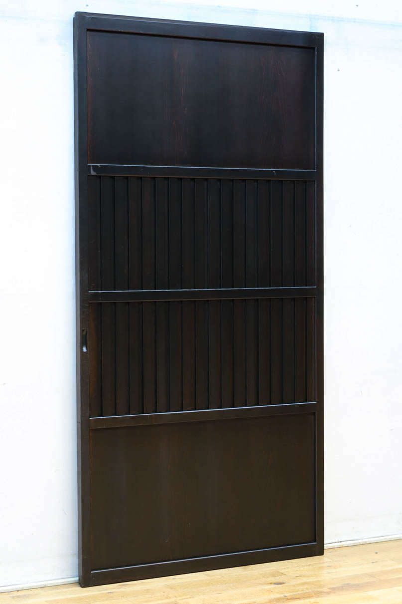 幅915ミリ　風情ある無双づくりの板戸　F8480　在庫1枚