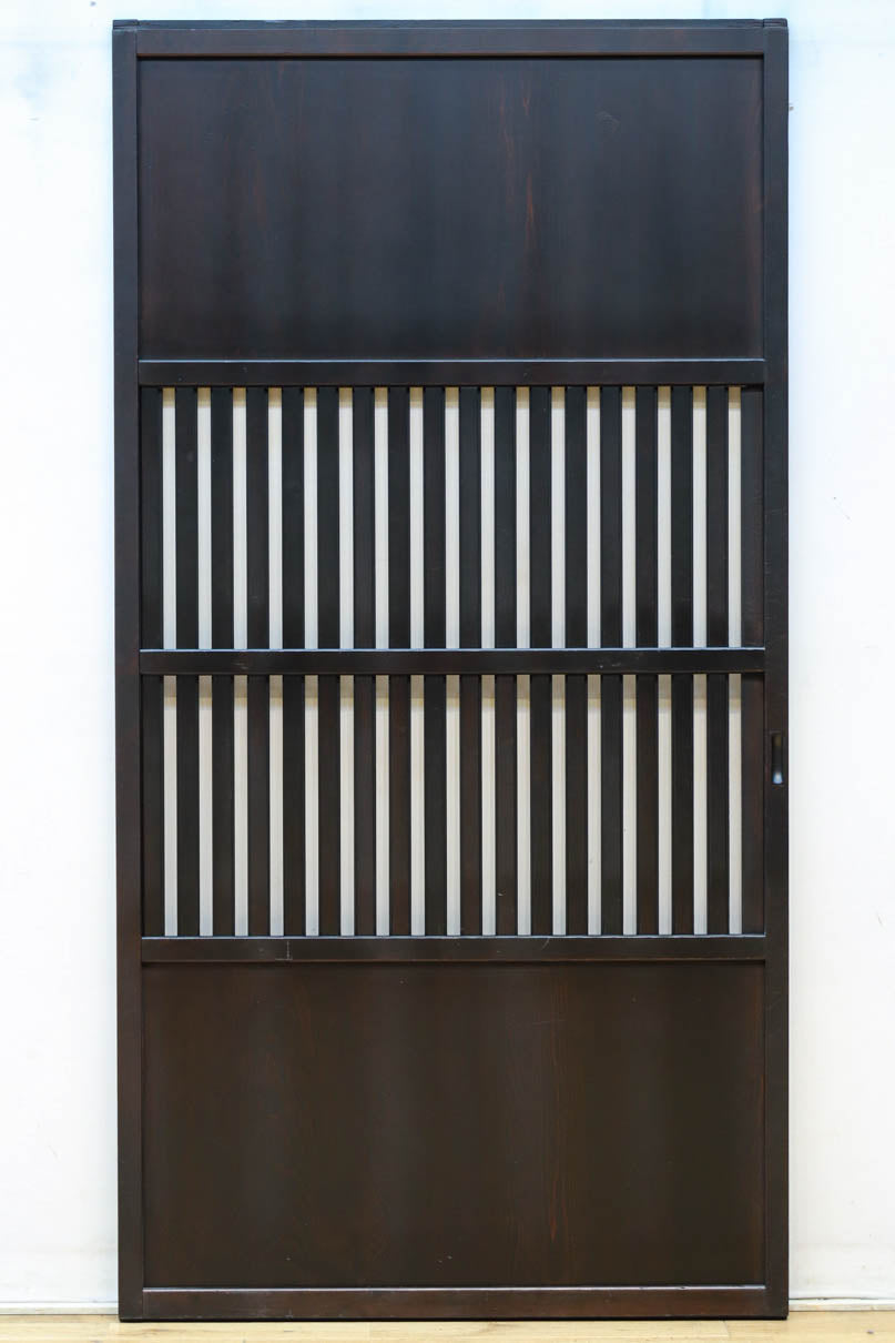 幅915ミリ　風情ある無双づくりの板戸　F8480　在庫1枚