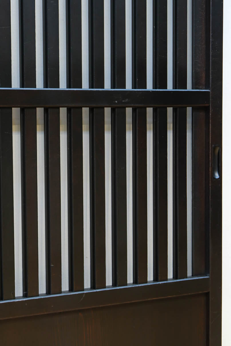 幅915ミリ　風情ある無双づくりの板戸　F8480　在庫1枚