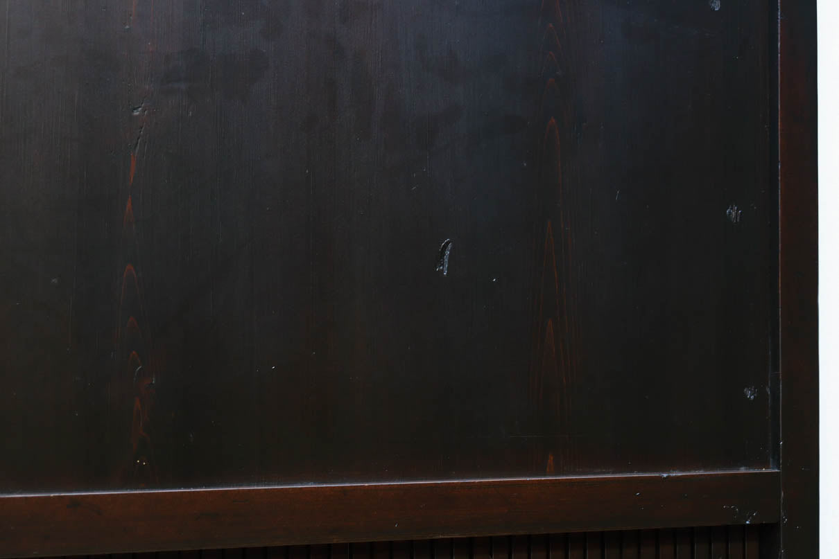 幅673ミリ　スリム幅！！ 繊細な格子を設けた透かし千本格子板戸　F8501　在庫4枚