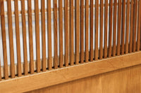 幅922ミリ　繊細な格子が見事な上品な佇まいの透かし板戸　F8502　在庫2枚