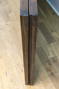 幅911ミリ　ゆったりと流れる杢目で上品な眺めの板戸　F8509　在庫2枚