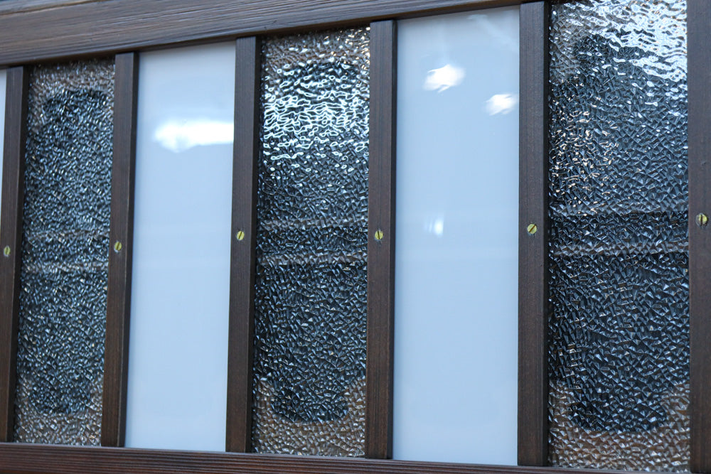 幅817ミリ　グリーンカラーの大きな十字枠が目を引くガラス戸　F8523　在庫1枚