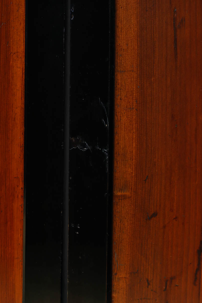 幅868ミリ　極上‼︎漆の艶が美しい上品な一枚板戸　F8532　在庫2枚