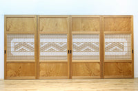 幅910ミリ　柔らかな木地色の色彩と組子が格調溢れる透かし板戸　F8550　在庫4枚一組