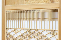 幅910ミリ　柔らかな木地色の色彩と組子が格調溢れる透かし板戸　F8550　在庫4枚一組