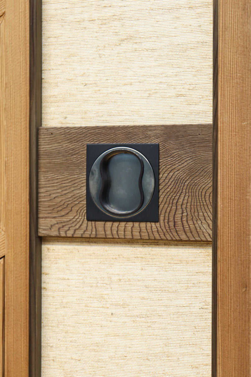 幅925ミリ　三色亀甲網代と組子模様が和モダンに飾るワーロン入り稀少障子戸　F8554　在庫2枚