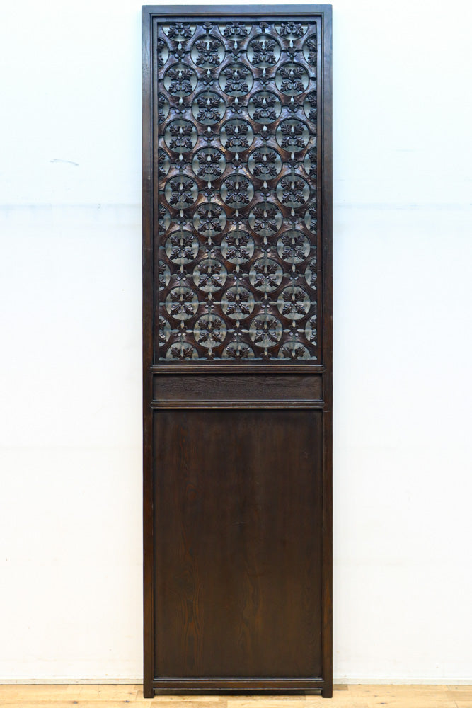 幅700ミリ、高さ2550ミリ　華やかなレリーフ彫刻が印象的な高さのある門扉　F8555ab　在庫(a:1 b:1)枚