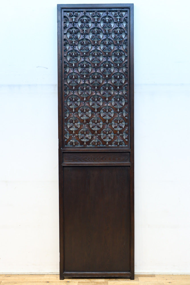 幅700ミリ、高さ2550ミリ　華やかなレリーフ彫刻が印象的な高さのある門扉　F8555ab　在庫(a:1 b:1)枚