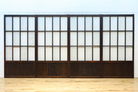 幅873ミリ　市松模様にガラスを配した和モダンなガラス戸　F8557　在庫4枚