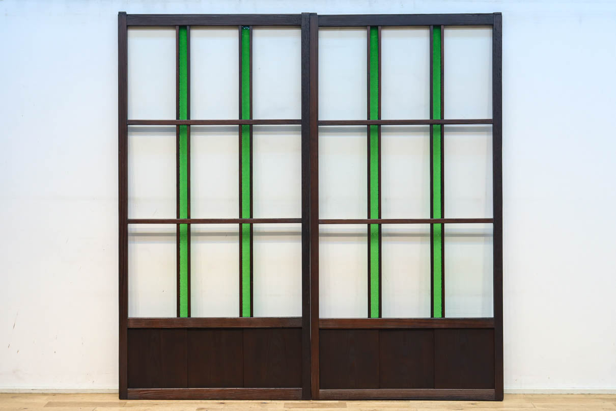 幅873ミリ　グリーンガラスのラインが爽やかなレトロガラス戸　F8558　在庫2枚
