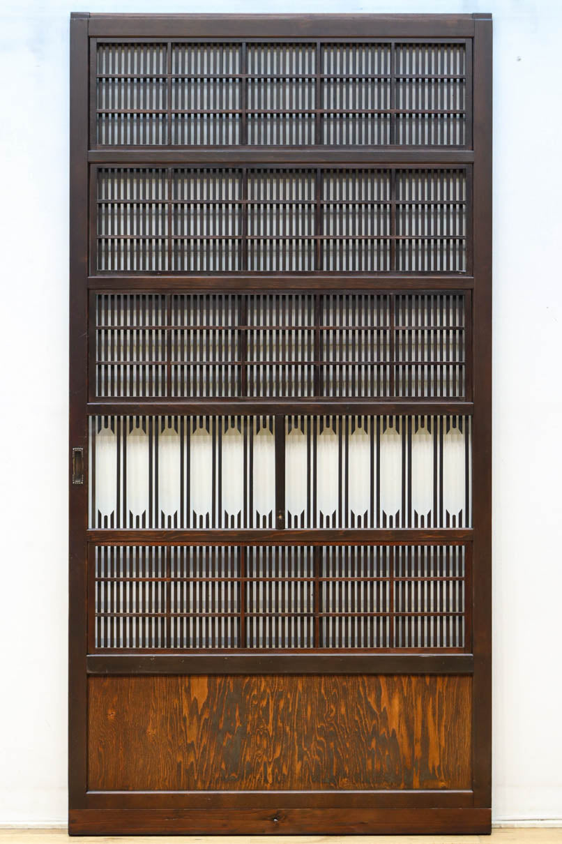 幅898ミリ　稀少変わりデザインのモダンな大阪格子戸　F8560　在庫4枚