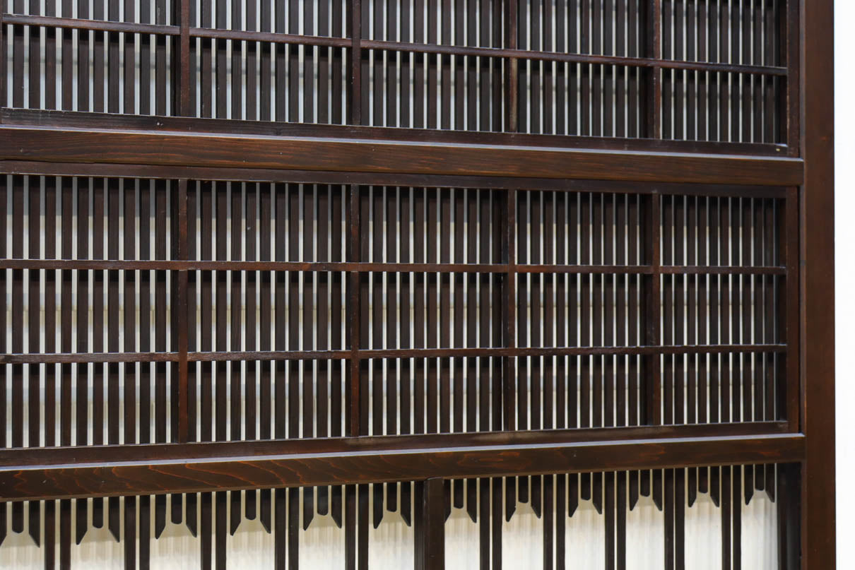 幅898ミリ　稀少変わりデザインのモダンな大阪格子戸　F8560　在庫4枚