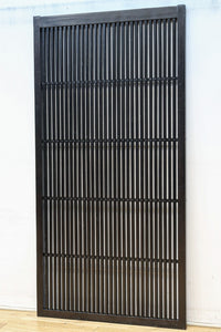 幅894ミリ　深みのある色彩で貫録のある全面格子戸　F8569　在庫3枚