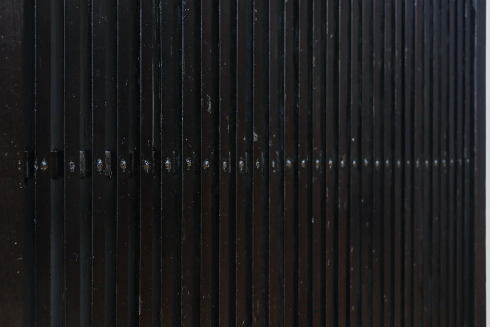 幅894ミリ　深みのある色彩で貫録のある全面格子戸　F8569　在庫3枚