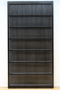 幅913ミリ　平格子づくりで壮観な眺めが魅了する全面幅広格子戸　F8572　在庫2枚