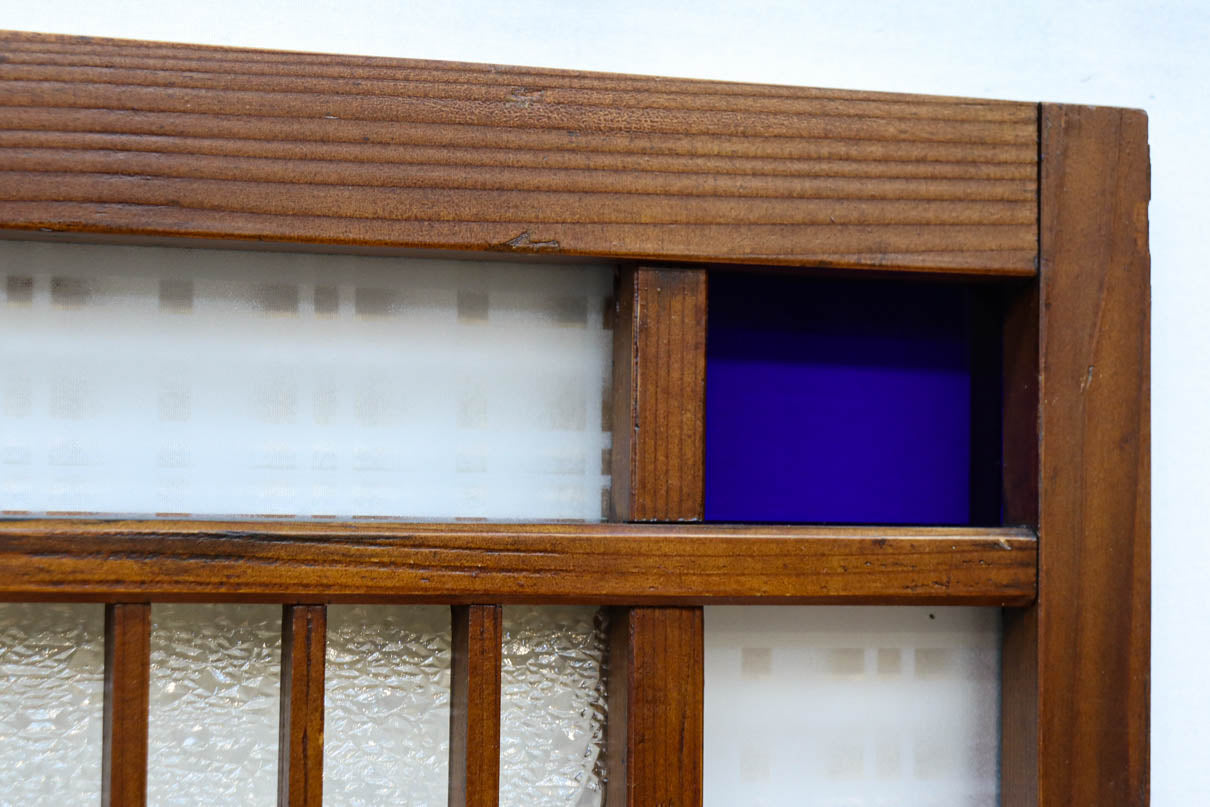 幅602ミリ　色ガラスをアクセントにしたスリム幅のガラス戸　F8579　在庫1枚