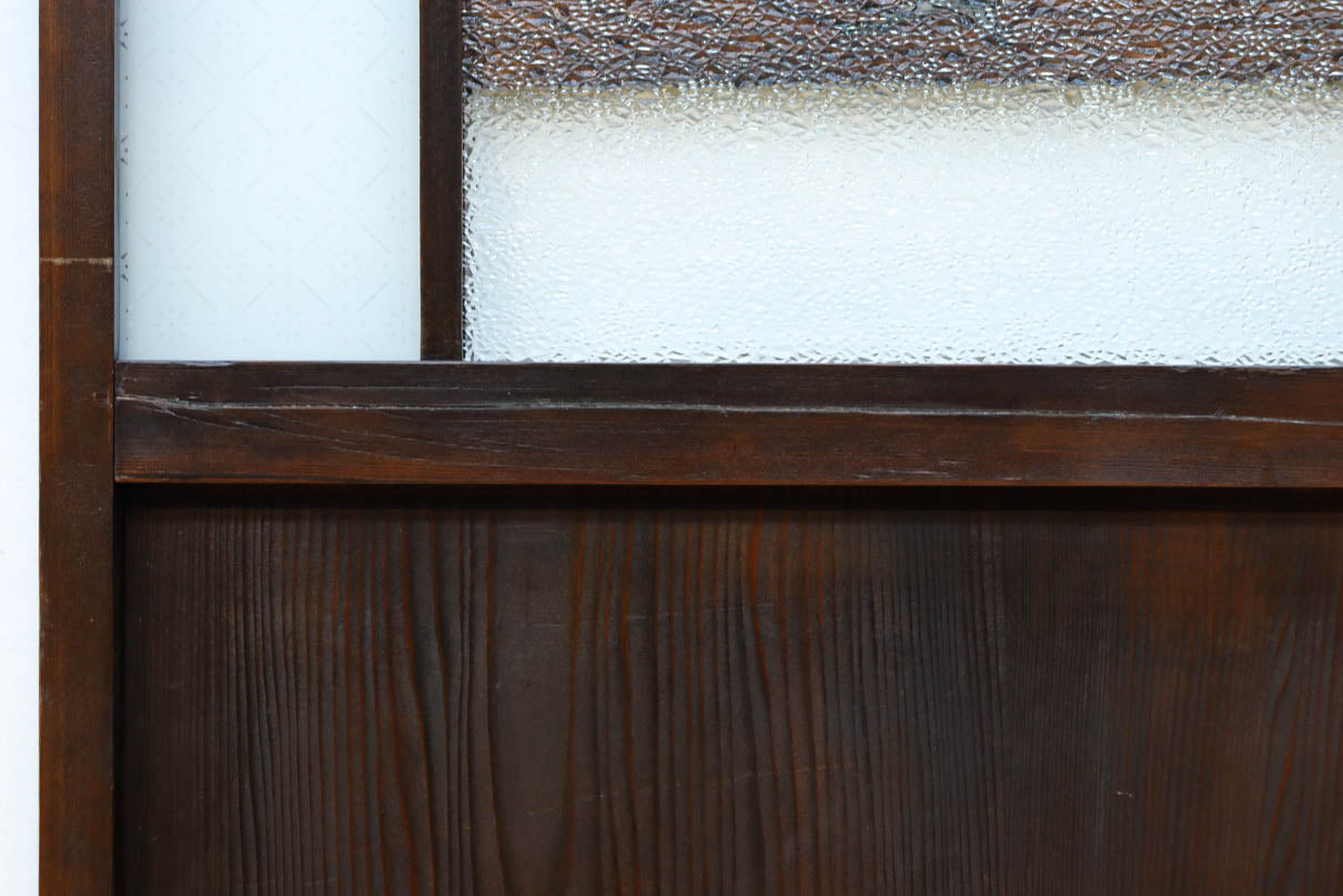 幅604ミリ　スリム幅!! 透かし板が風情を添えるガラス戸　F8580　在庫1枚