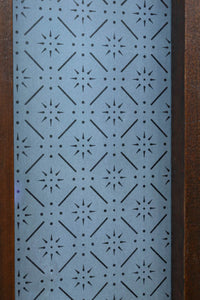 幅604ミリ　スリム幅!! 透かし板が風情を添えるガラス戸　F8580　在庫1枚