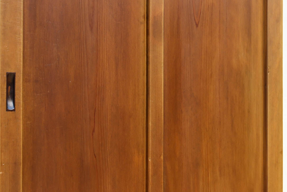 幅607ミリ　ダイヤガラスが輝くスリム幅のガラス戸　F8581　在庫1枚