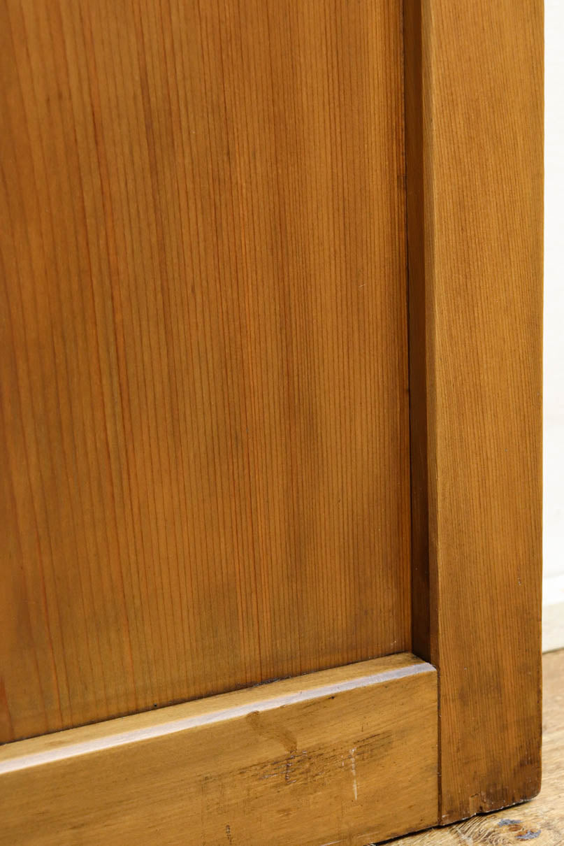 幅607ミリ　ダイヤガラスが輝くスリム幅のガラス戸　F8581　在庫1枚