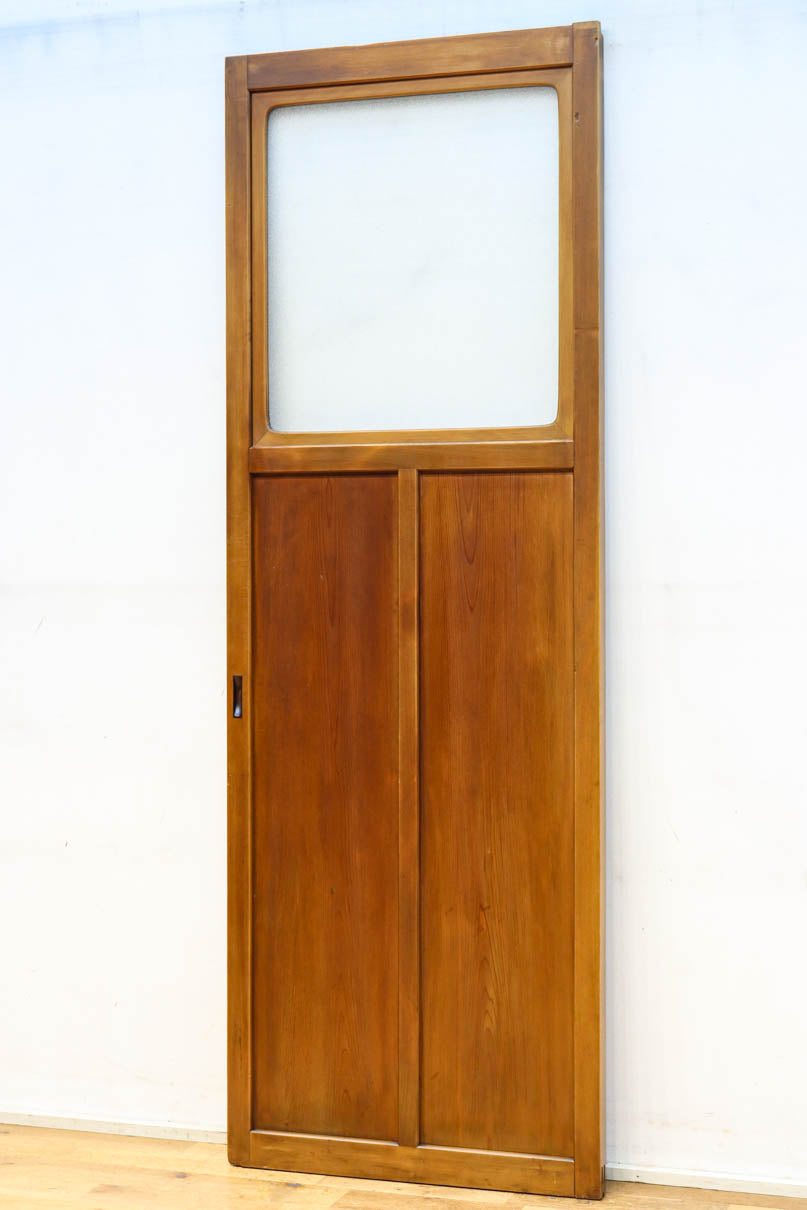 幅607ミリ　ダイヤガラスが輝くスリム幅のガラス戸　F8581　在庫1枚