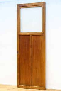 幅607ミリ　ダイヤガラスが輝くスリム幅のガラス戸　F8581　在庫1枚