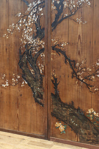 可憐な梅の花が咲く景色を描いた時代感滲む板絵戸セット　F8583　在庫2枚一組