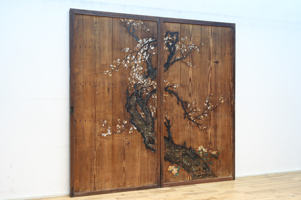 可憐な梅の花が咲く景色を描いた時代感滲む板絵戸セット　F8583　在庫2枚一組