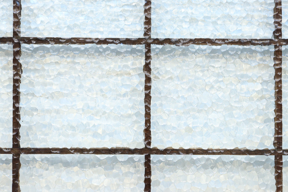 幅853ミリ　古色の風合いが素敵なレトロモダンなガラス戸　F8584　在庫1枚