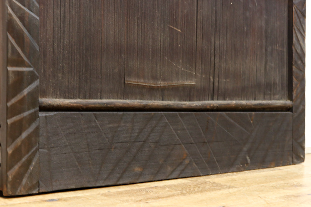 幅853ミリ　古色の風合いが素敵なレトロモダンなガラス戸　F8584　在庫1枚