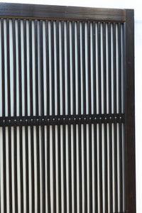 幅900ミリ高さ1877ミリ 珍品‼ 格子から優しい明かりが差し込むスリガラス入り背高いガラス戸　F8588　在庫2枚