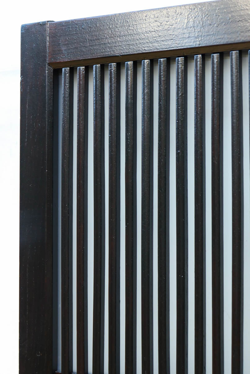 幅900ミリ高さ1877ミリ 珍品‼ 格子から優しい明かりが差し込むスリガラス入り背高いガラス戸　F8588　在庫2枚