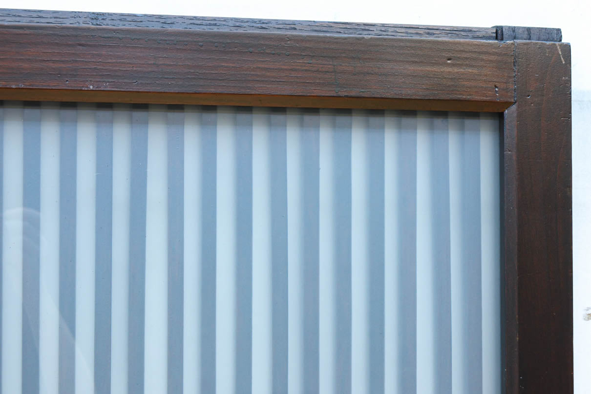 幅900ミリ高さ1877ミリ 珍品‼ 格子から優しい明かりが差し込むスリガラス入り背高いガラス戸　F8588　在庫2枚