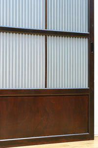 幅900ミリ高さ1877ミリ 珍品‼ 格子から優しい明かりが差し込むスリガラス入り背高いガラス戸　F8588　在庫2枚