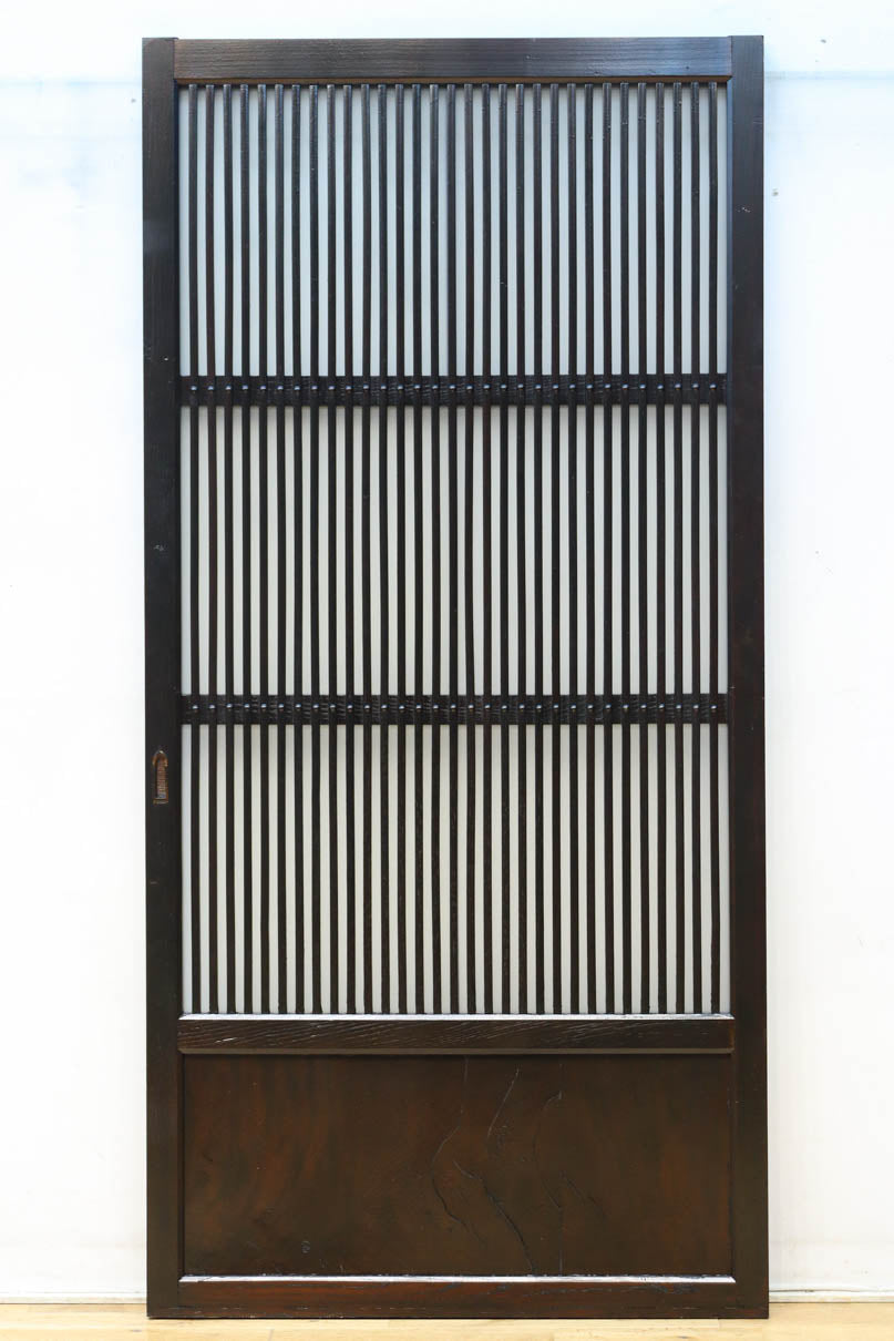 幅900ミリ高さ1877ミリ 珍品‼ 格子から優しい明かりが差し込むスリガラス入り背高いガラス戸　F8588　在庫2枚