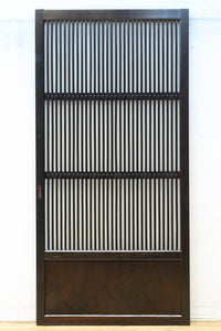 幅900ミリ高さ1877ミリ 珍品‼ 格子から優しい明かりが差し込むスリガラス入り背高いガラス戸　F8588　在庫2枚