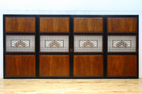 幅895ミリ　黒枠と麻の葉組子の帯装飾で格調溢れるスリガラス入り透かし板戸　F8589　在庫4枚