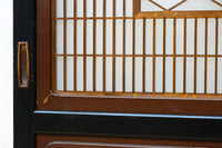 幅895ミリ　黒枠と麻の葉組子の帯装飾で格調溢れるスリガラス入り透かし板戸　F8589　在庫4枚