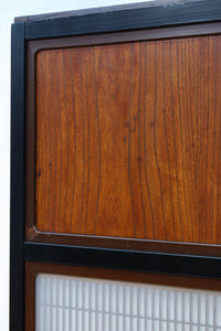 幅895ミリ　黒枠と麻の葉組子の帯装飾で格調溢れるスリガラス入り透かし板戸　F8589　在庫4枚