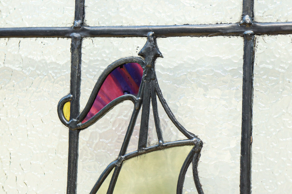 幅888ミリ　柔らかな色使いで描く美しい眺めのガラス戸　F8591　在庫1枚