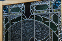 幅888ミリ　柔らかな色使いで描く美しい眺めのガラス戸　F8591　在庫1枚