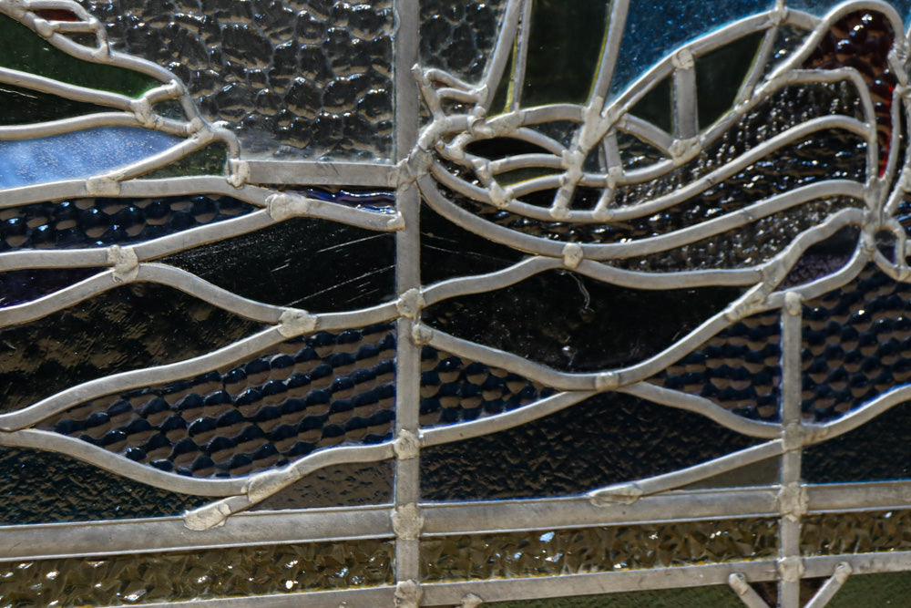 幅888ミリ　柔らかな色使いで描く美しい眺めのガラス戸　F8591　在庫1枚