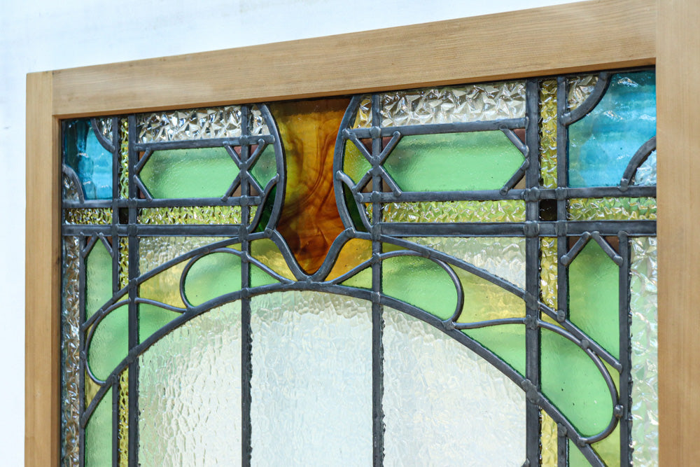 幅888ミリ　柔らかな色使いで描く美しい眺めのガラス戸　F8591　在庫1枚