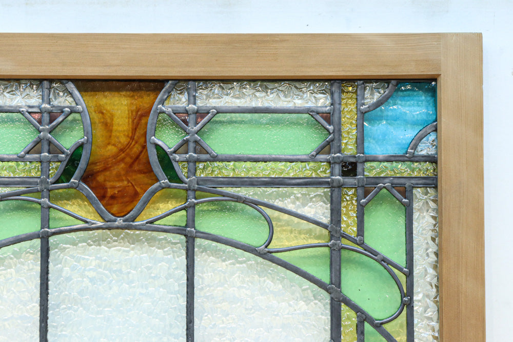 幅888ミリ　柔らかな色使いで描く美しい眺めのガラス戸　F8591　在庫1枚