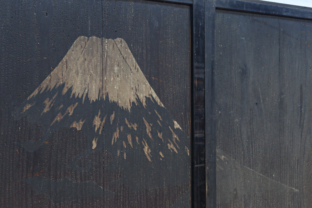 幅860ミリ　東海道から望む富士を描いたのか風情漂う素晴らしい板絵戸セット　F8594　在庫2枚1組