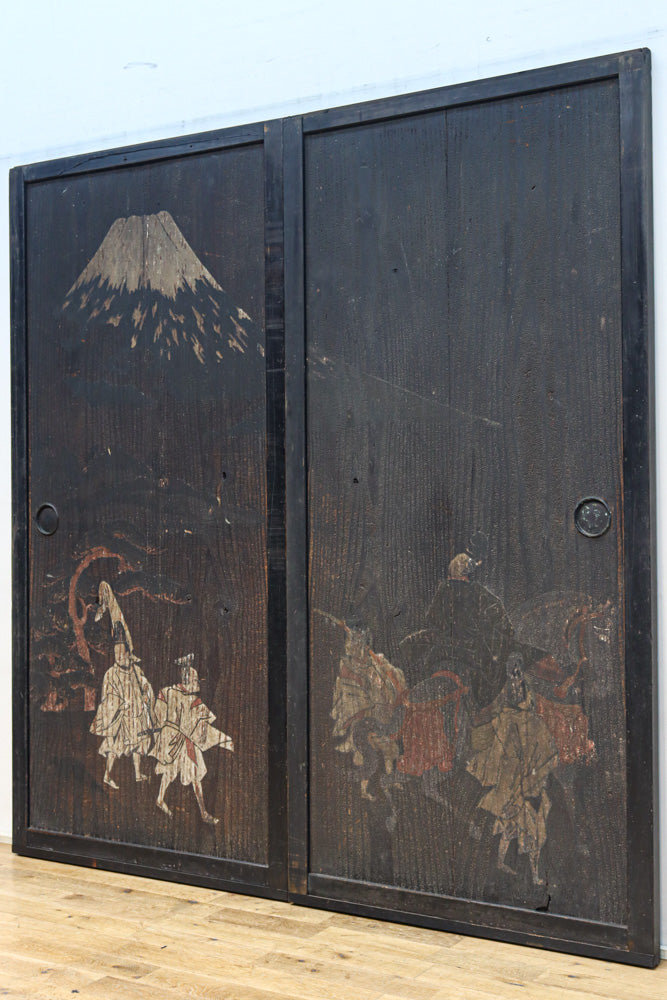 幅860ミリ　東海道から望む富士を描いたのか風情漂う素晴らしい板絵戸セット　F8594　在庫2枚1組