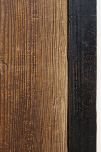 幅888ミリ　二羽の小鳥がもみじの周りで戯れる板絵戸　F8595　在庫1枚